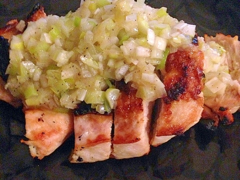 山盛りネギ塩ダレ カリっとグリルチキン レシピ 作り方 By くろねこ かふぇ 楽天レシピ 山盛りネギ塩ダレ カリっとグリルチキン レシピ 作り方 By くろねこ かふぇ 楽天レシピ